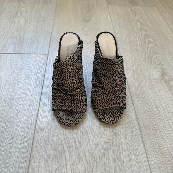 Gianni Bini Leopard Ruched Slip On Heels Size 7 - Picture 1 of 5